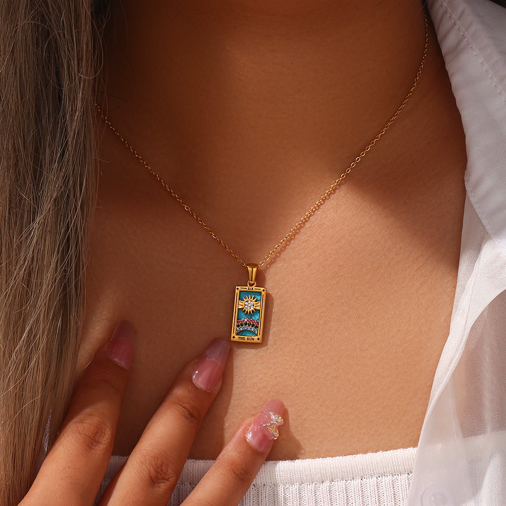 Le Soleil • Plaqué Or 18K & Émail Noir
